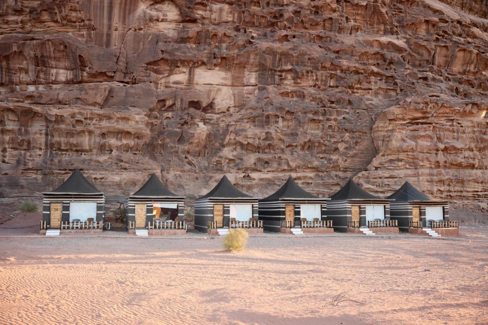 Shaheen Camp Wadi Rum Extérieur photo
